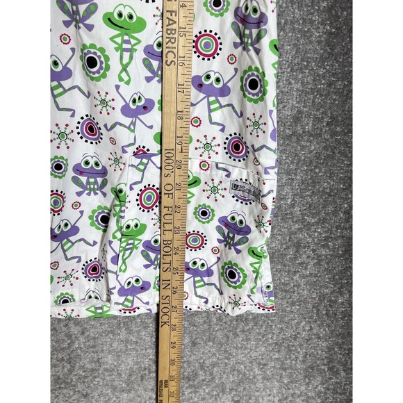 Uniform Advantage UA Silly Frog Scrub Top Womens Size Medium‎ Pockets V-Neck - Picture 12 of 12